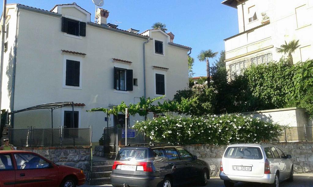 Apartment Opatija Lavanda Екстер'єр фото